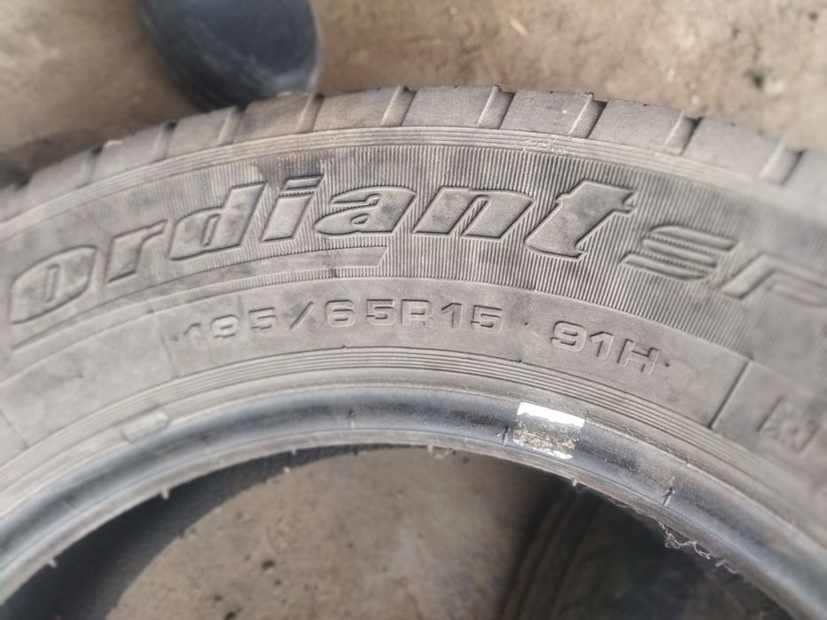 Продам шины 15 размер 195.65 летнии