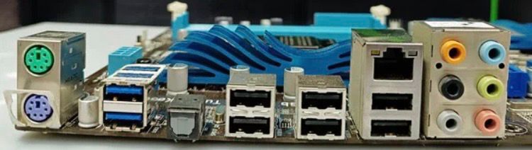 Материнская плата