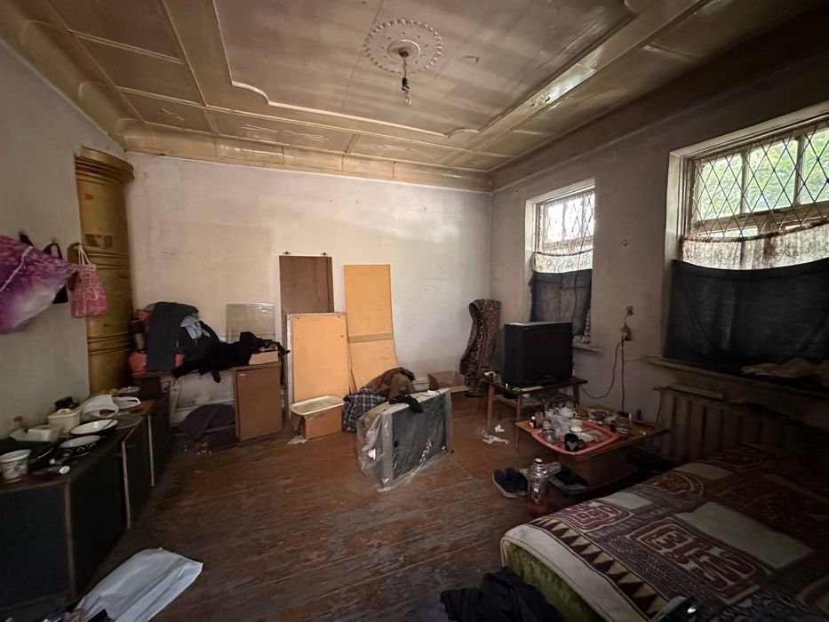 Дом 1,7 сот 3 комнаты. Мирабадский р-н парк Фуркат, Аммериканская шк.