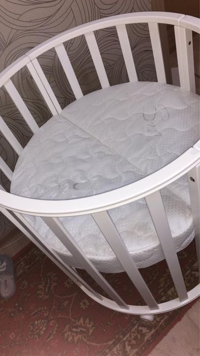 Продается манеж трансформер в хорошем состоянии.