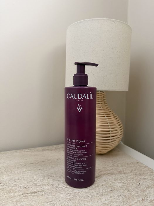 Козметика на Chanel, Lancôme, Caudalie, MediPeel, Lavish Care, Lush, EOS