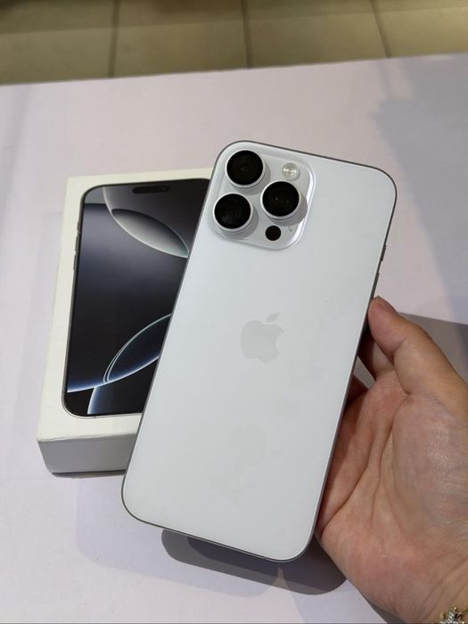 Продам Iphone 16 Pro