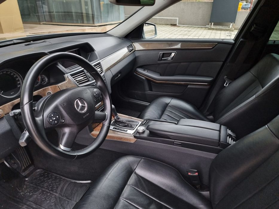 Mercedes-Benz  E 250 D Automat  ( Mercedes E250 CDI ) Înmatriculat Ro  !!  6500 Euro