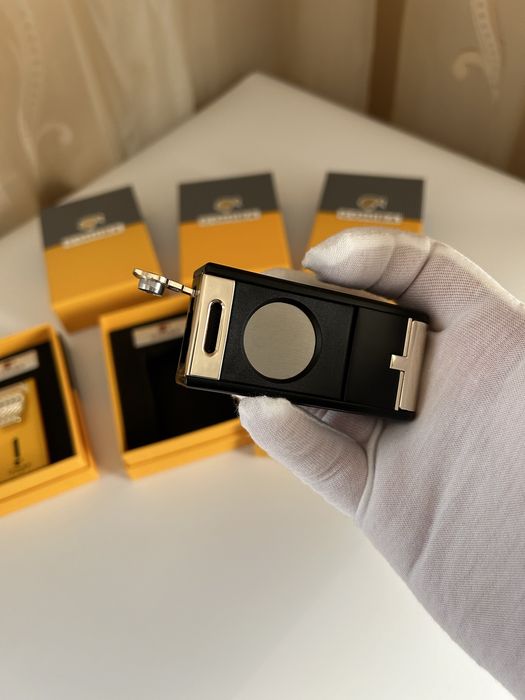 Запалка Cohiba с вградена резачка и пънч – 2 пламъка