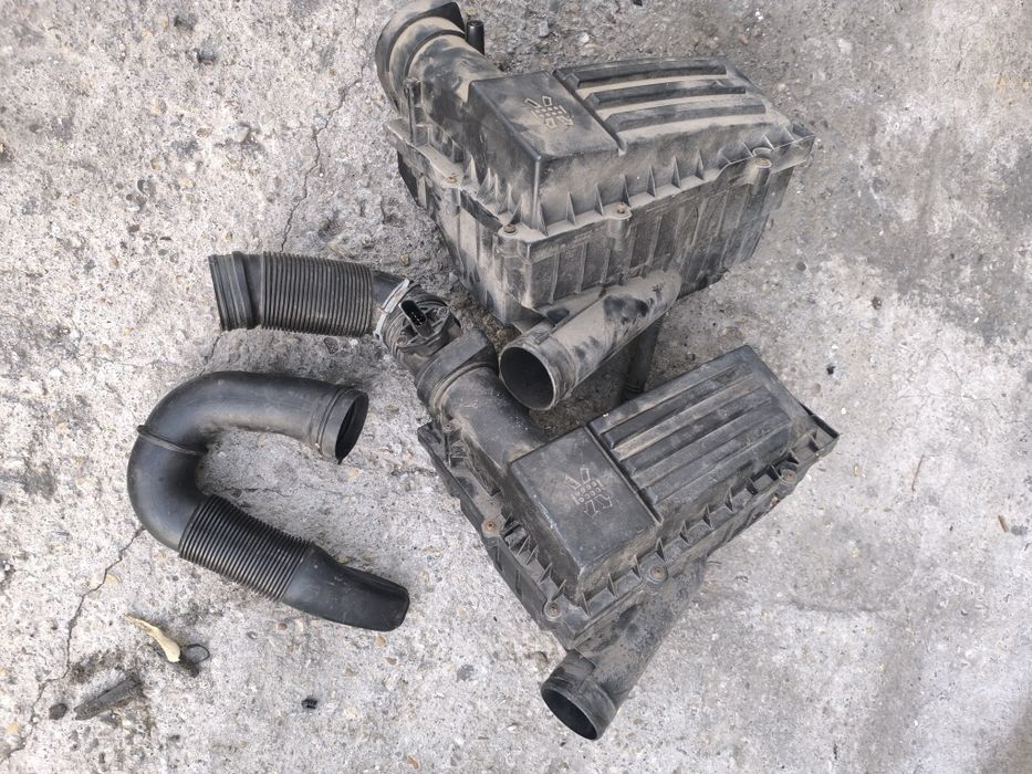 Carcasa filtru aer Golf 5 Passat b6 Touran Octavia 2