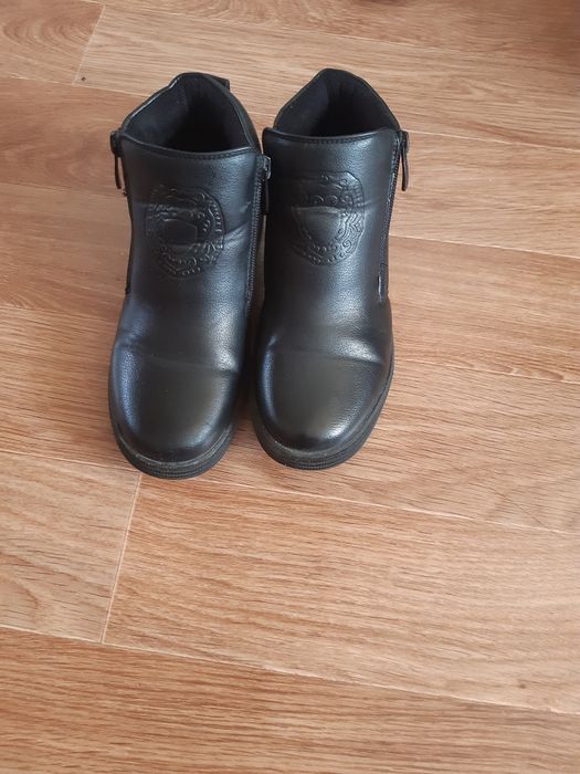 Продам обувь детское 33, 34рр