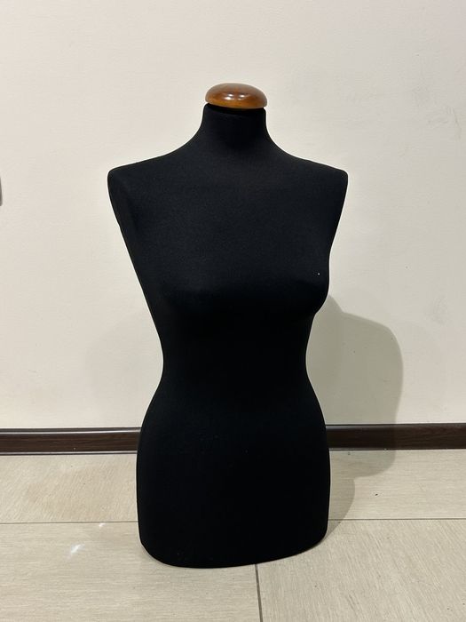 Манекени цели, шивашки манекени, манекени на стойка