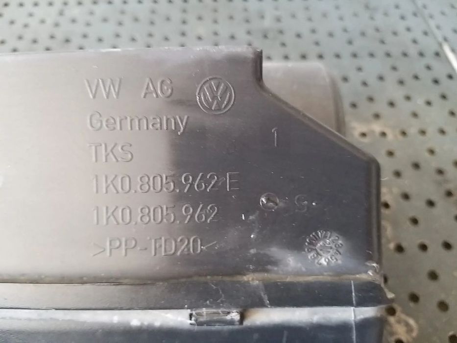 Deflector aer 2.0 tdi vw passat b6 3c 1k0805962