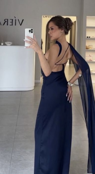 Вечернее платье.