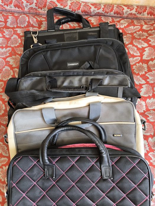 Сумки для ноутбуков