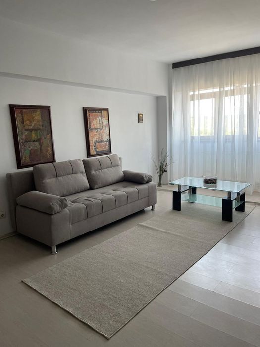 Închiriez Apartament