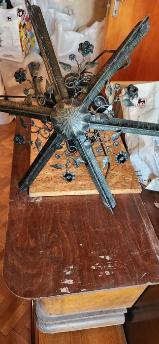 Lustra vintage din fier forjat