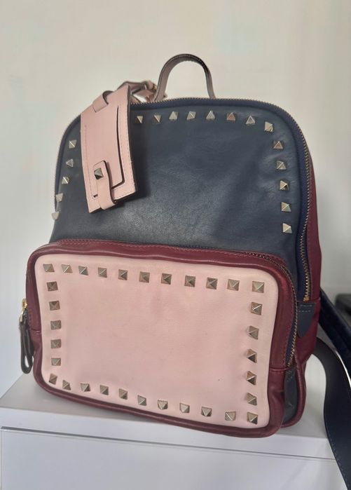 Valentino Garavani - Rockstud 100% естествена кожа раница