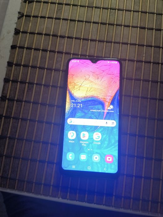 Samsung a10 stare fb dar cu sticla crapata