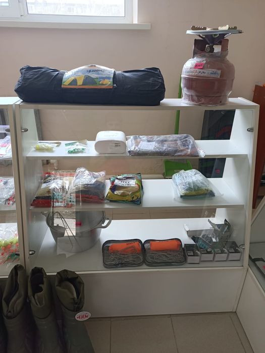 Продам ветрины. В хорошем состоянии