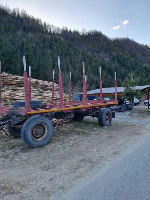 Vand remorca forestiera