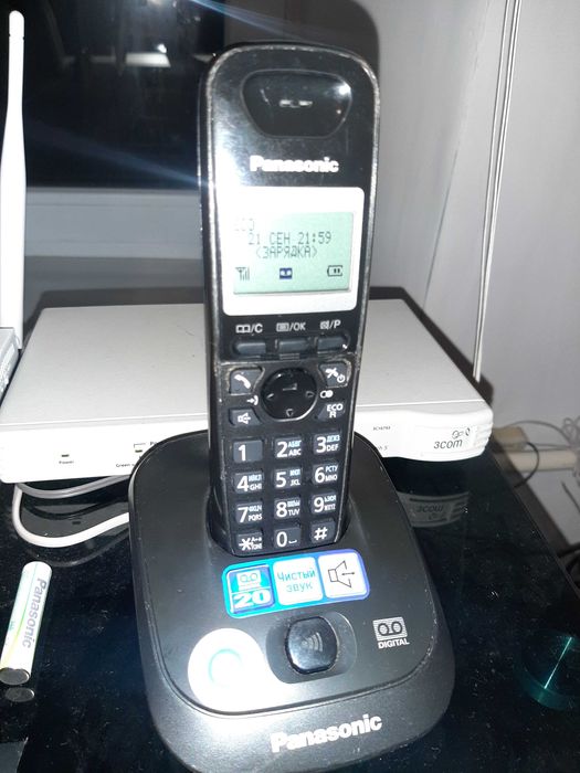 Радиотелефон Panasonic KX-TG2521CA (Автоответчик)