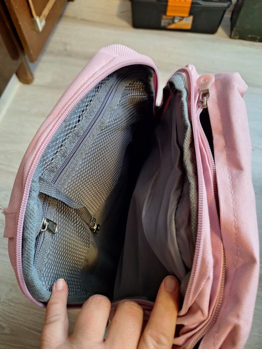 Розова раница за лаптоп