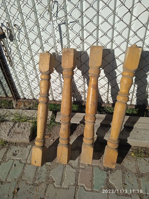 Продам деревянные балясины 9 штук