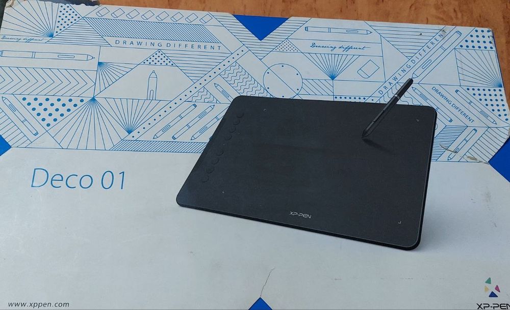 Grafik planshed deyarli yangi deyarli