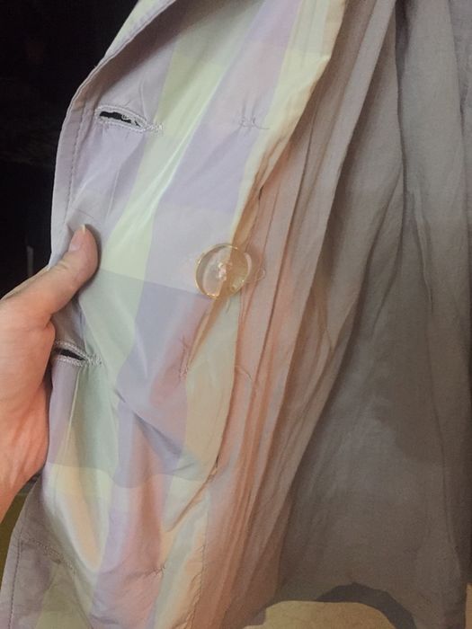 Продаю клетчатый плащ