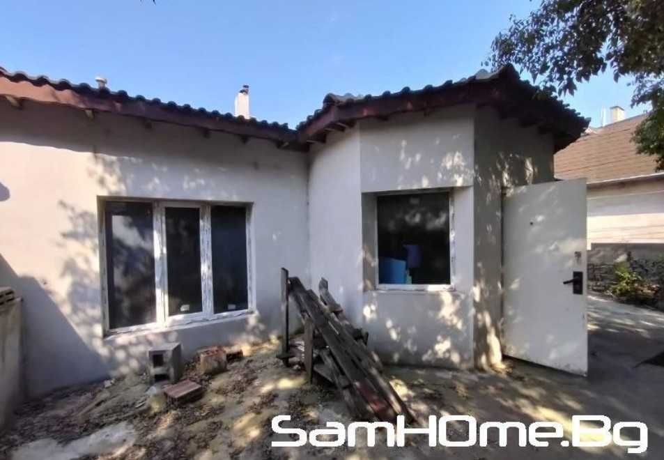 Продава се Къща в Варна, Христо Ботев - 65 кв.м за 2000 €/кв.м - Снимка #1