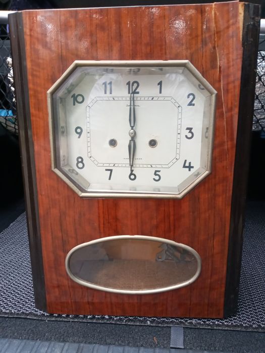 Старинные часы Советского производства