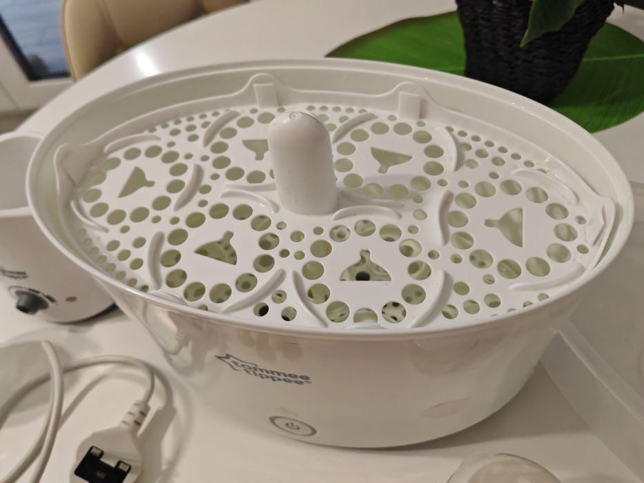 Sterilizator și încălzitor  biberoane Tommee Tippee