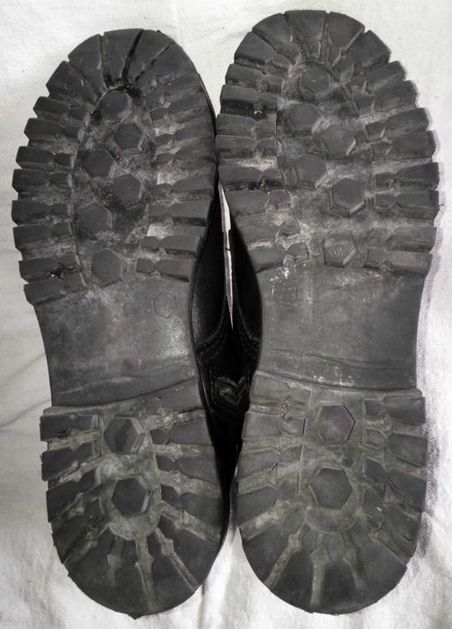 Зимни дамски обувки. размер 39