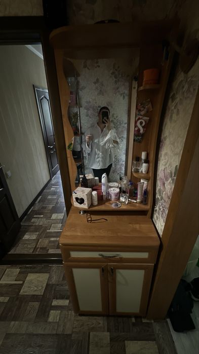 Продам прихожую