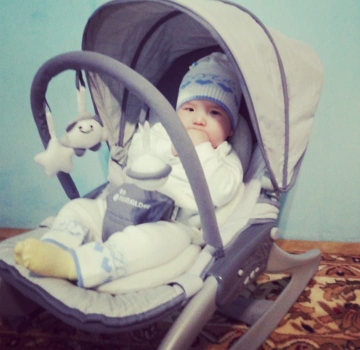 Детское кресло с вибрацией