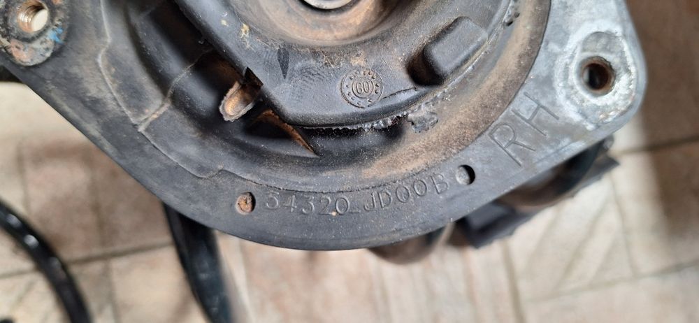 Arc fata Nissan qashqai j10