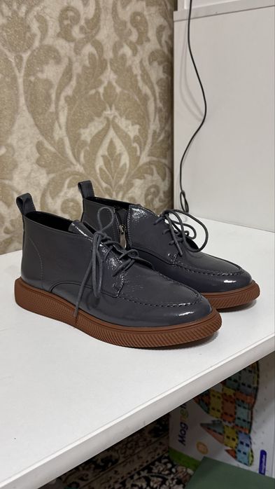 Продам демисезонную обувь