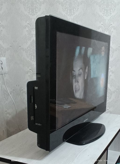 Телевизор SUPRA с пультом рабочий + приставка смарт бокс