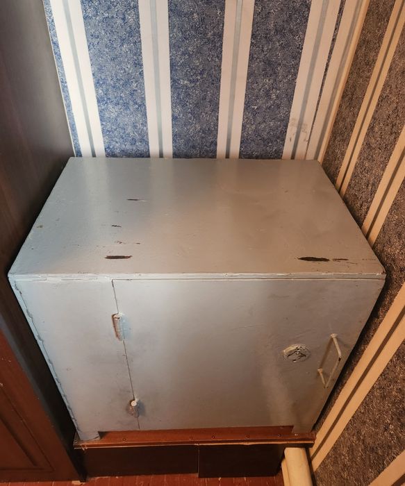 Сейф  советский железный