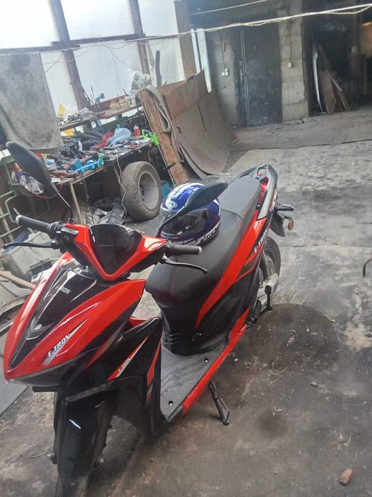 Мопед на электро батарейках