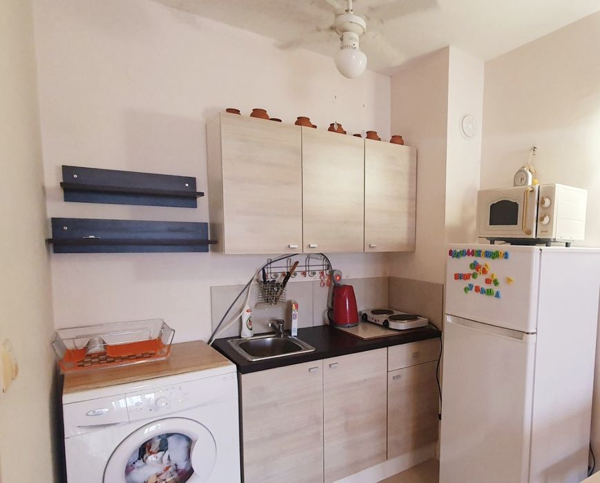 Дава се под наем Двустаен апартамент в Черноморец - 50 кв.м за 306 € - Снимка #2