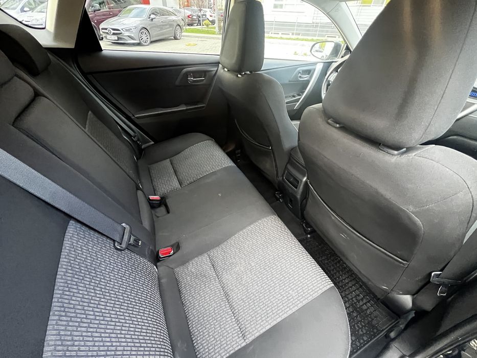 Toyota Auris Hybrid ! An Fab.2015 1,8i Hybrid Automat Cvt ! Inscris Ro !