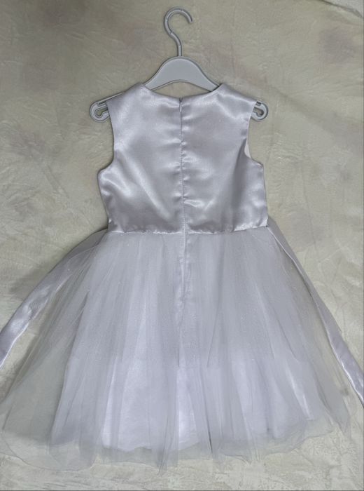 Нарядное платье для девочки р. 116-122