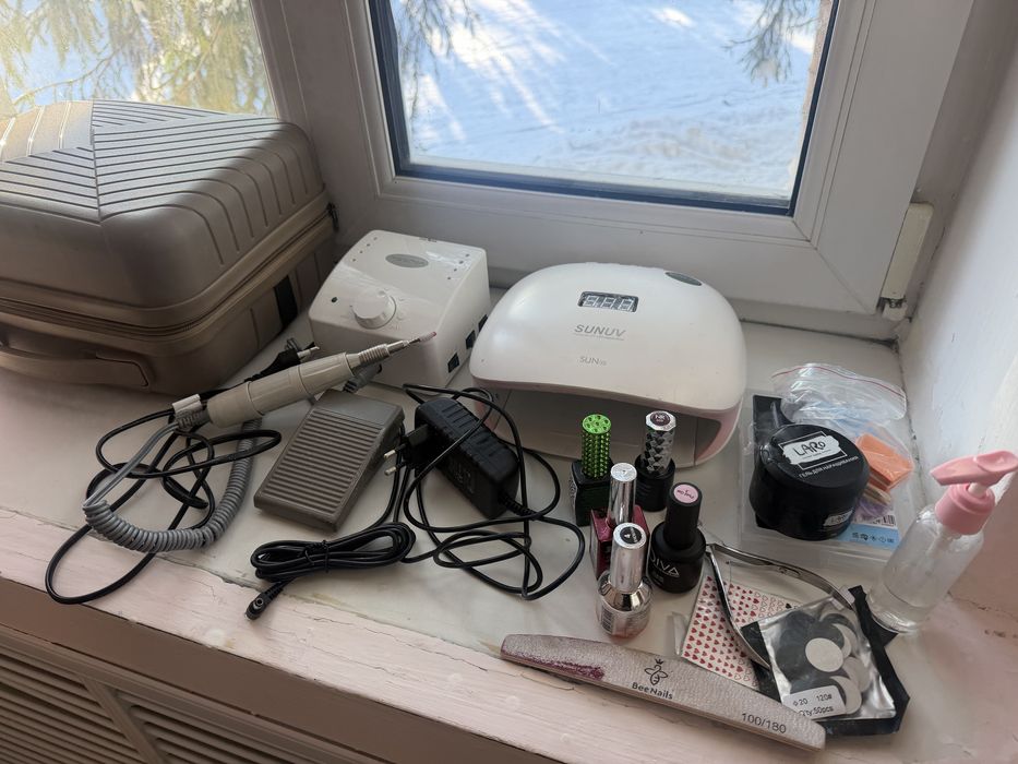 Продам маникюрный набор в отличном состояние.