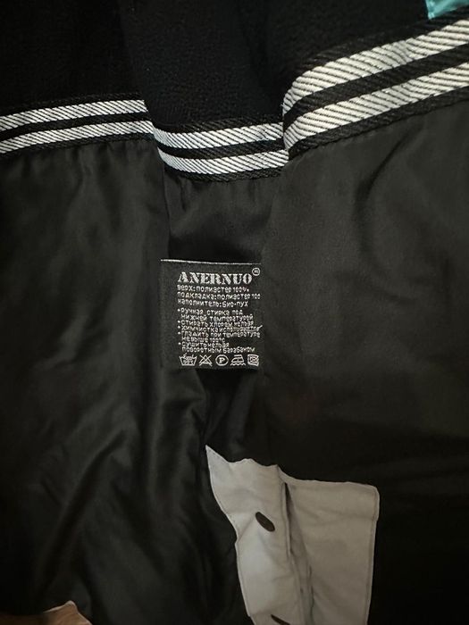 Продаю зимнюю детскую куртку девочка