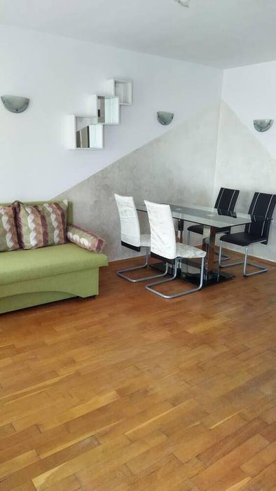 Дава се под наем Двустаен апартамент в Бургас, Възраждане - 72 кв.м за 357 € - Снимка #2