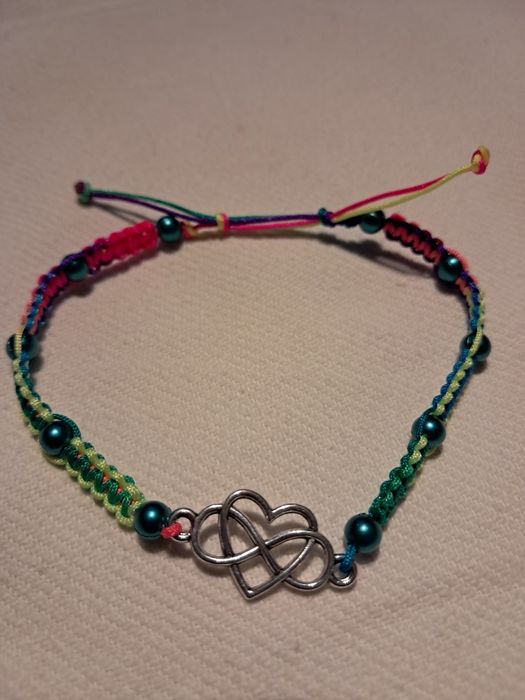Bretari handmane
