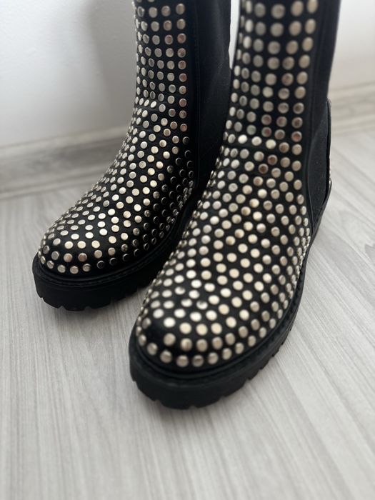 Боти с капси 38 размер