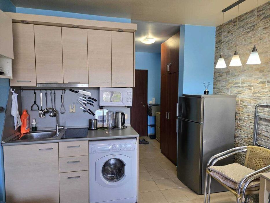 Продава се Едностаен апартамент в Созопол - 40 кв.м за 1750 €/кв.м - Снимка #2