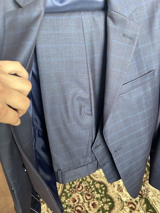 Мужской костюм размер 46