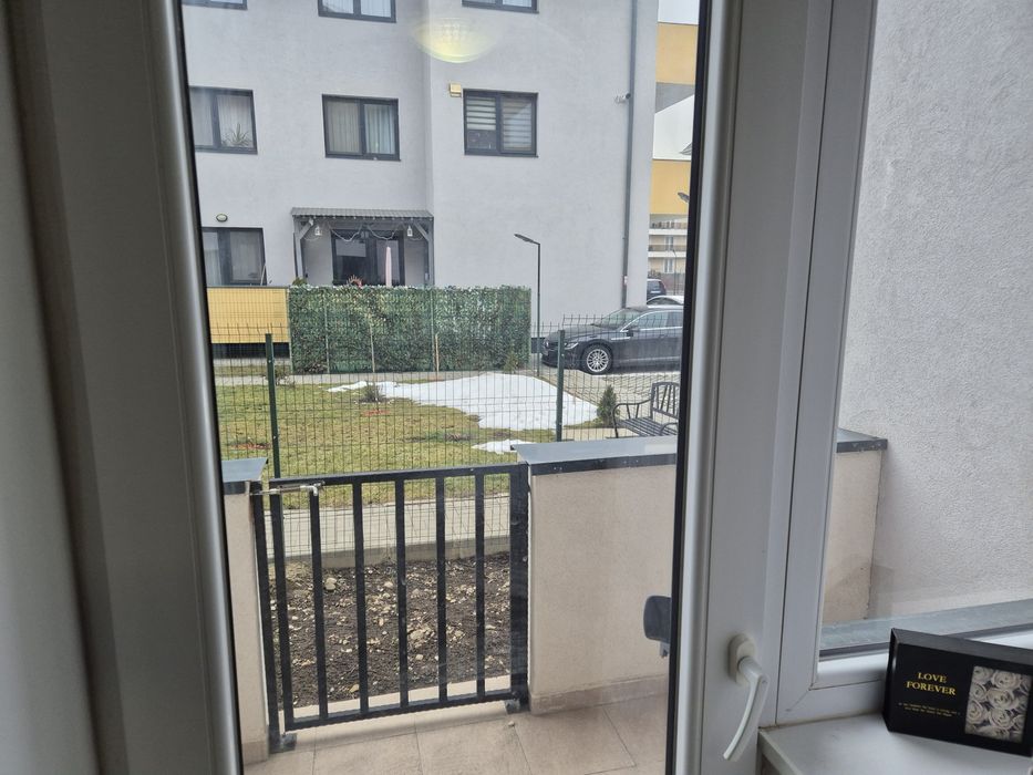 Proprietar închiriez garsonieră situată pe Str. Nicolae Labis, Nr 15.