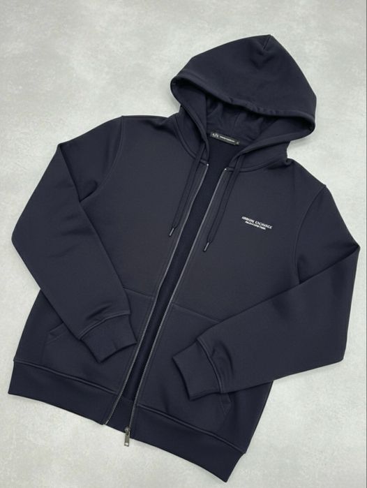 Продам Зипку Armani