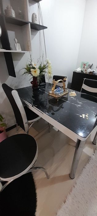 Продам люстры красивые2 шт