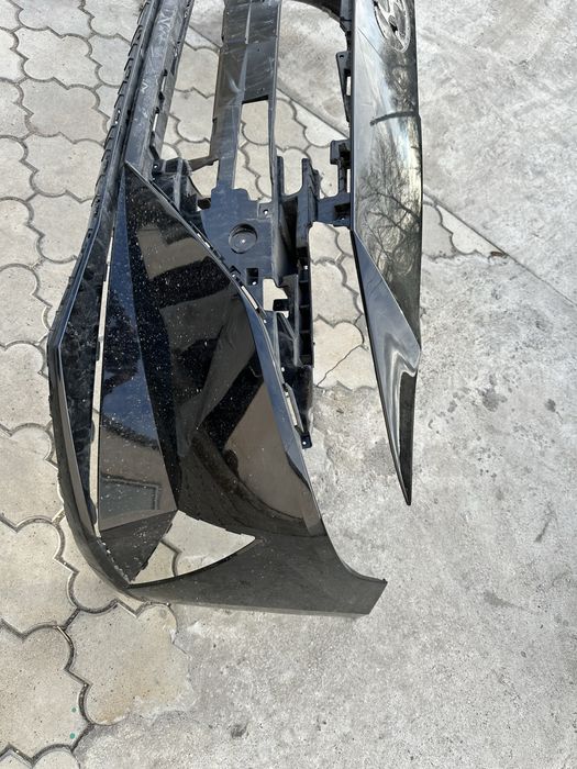 Бампер на hyundai elantra 2021